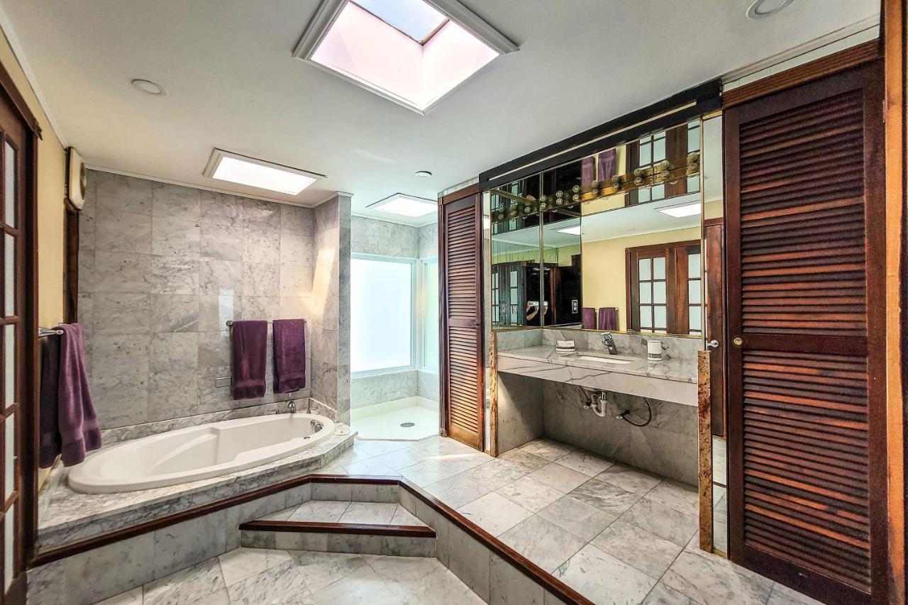 Luxurious San Juan Villa With Pool - Walk To Beach! Zewnętrze zdjęcie
